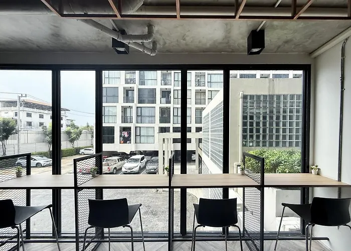 Serene Tropical 1br - Ultra Fast Wifi - Sathorn Apartment *