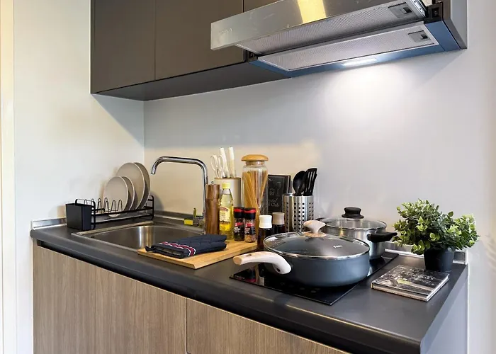 Serene Tropical 1br - Ultra Fast Wifi - Sathorn Bangkok