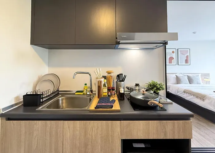 Serene Tropical 1br - Ultra Fast Wifi - Sathorn Apartment *