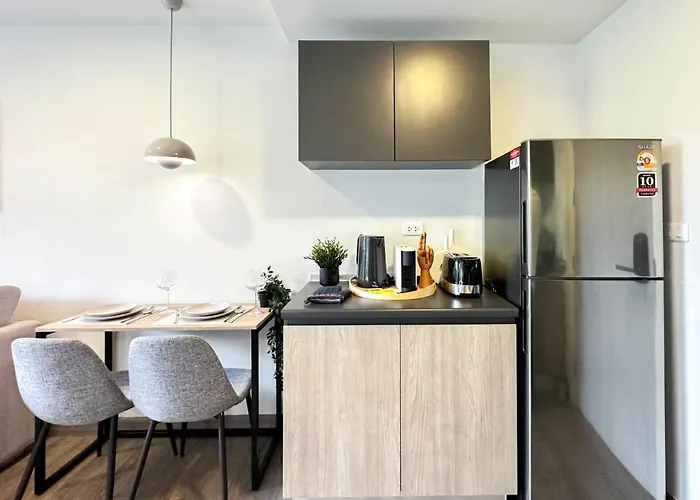 Apartment Serene Tropical 1br - Ultra Fast Wifi - Sathorn Bangkok