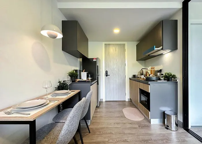 Serene Tropical 1br - Ultra Fast Wifi - Sathorn Apartment