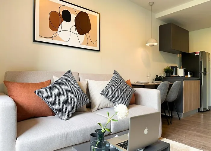 Apartment Serene Tropical 1br - Ultra Fast Wifi - Sathorn Bangkok